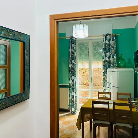 Casa Flor Within Walking Distance Of The Center Apartamento